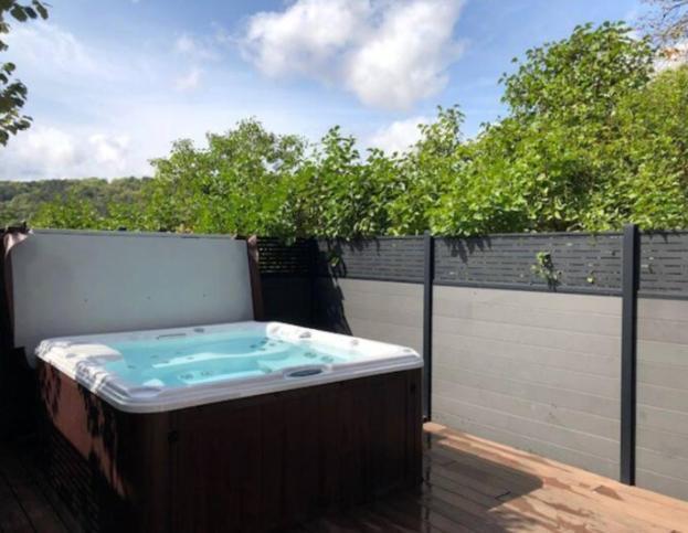 Chambre Avec Acces Jacuzzi Plombieres-les-Dijon Exteriör bild